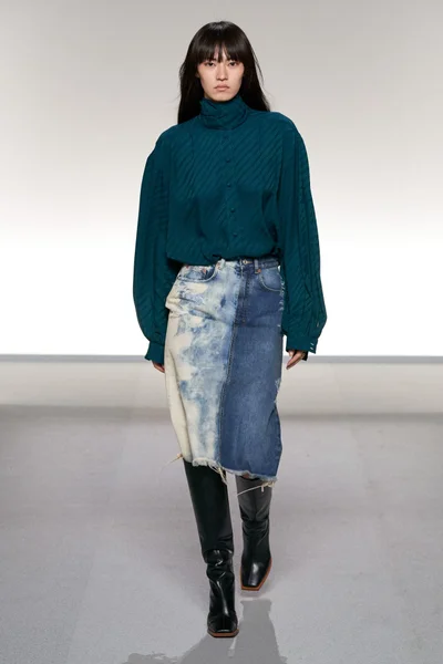 Look 40